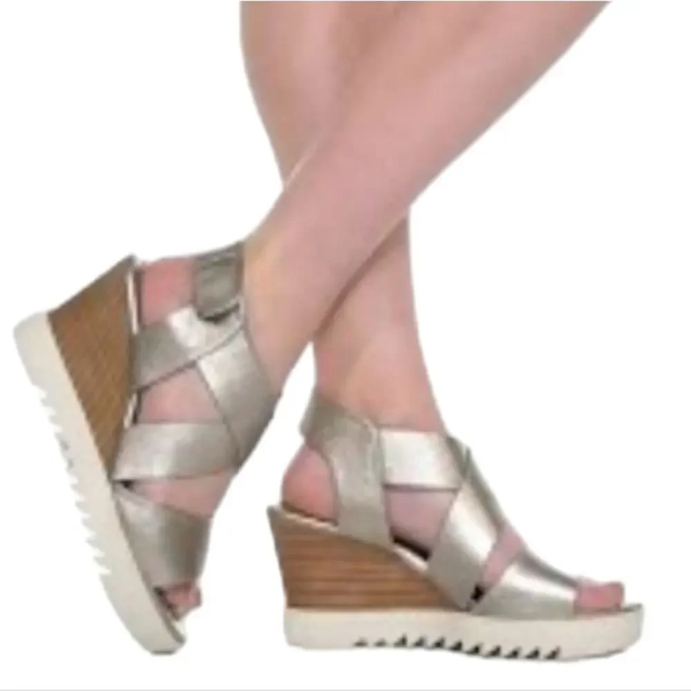 Sofft Womens Size 10 Uxley Grey Gold Metallic Leather‎ Wedge Sandals Shoes New